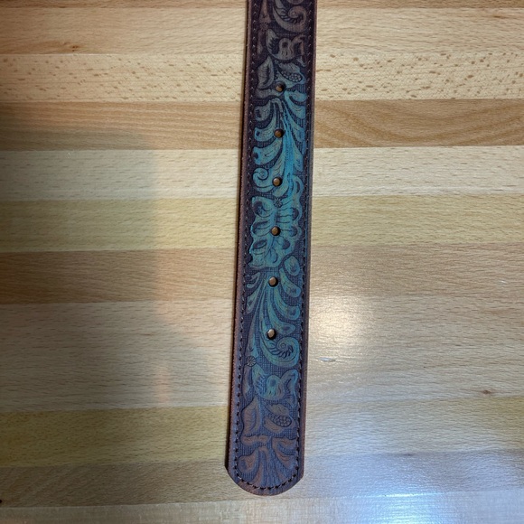 Women’s Leather Ring Buckle Floral Embossed Western Turquoise Belt Size Small - Picture 5 of 7